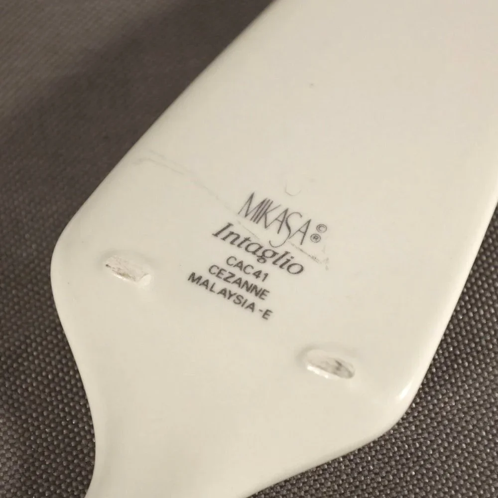Mikasa Intaglio CAC41 Cezanne Cake Server Spatula Ceramic Pottery